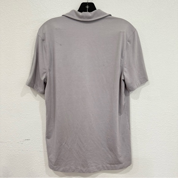 Men’s Lululemon Polo Short Sleeve Shirt Light Purple Size Small - Picture 3 of 6